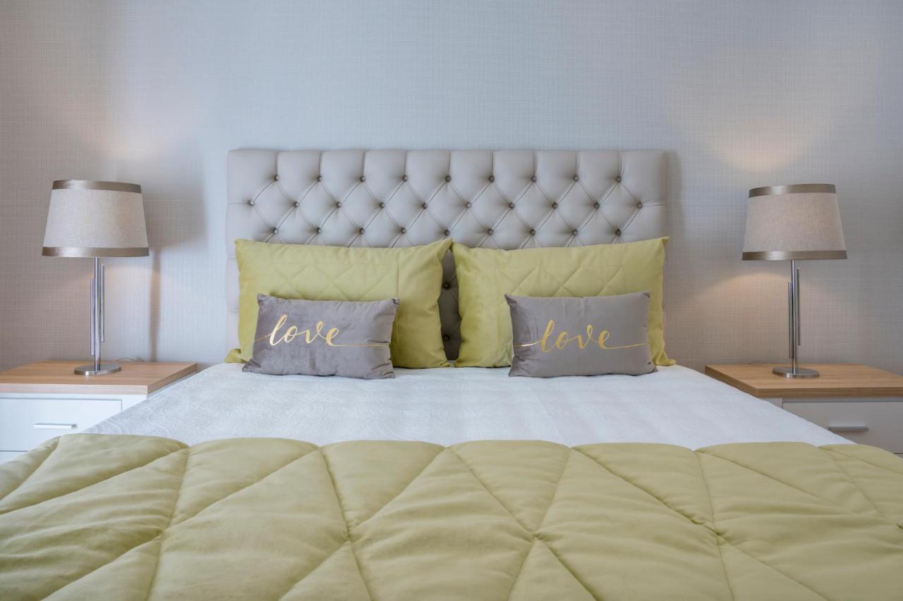 Brand New Downtown Apartment Lisbon Luaran gambar