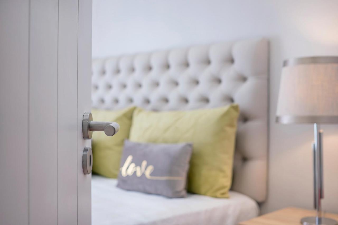 Brand New Downtown Apartment Lisbon Luaran gambar